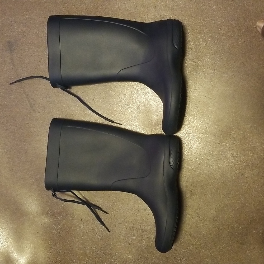 CROCS Blue water/rain boots size W 9 great condition